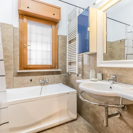 Ponte Milvio - Casa Fabi Apartment
